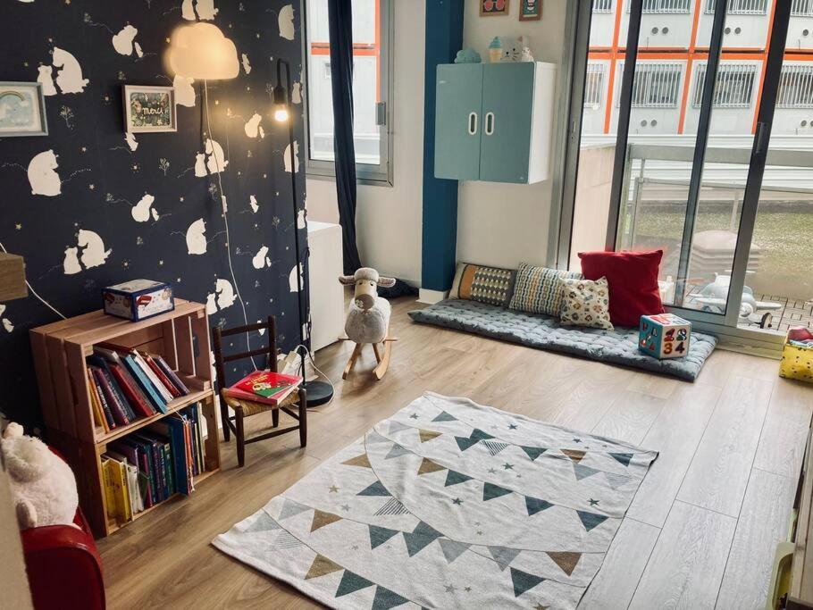 Apartment Paris : Familial Avec Parking Prive Clichy