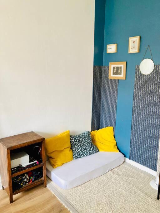 Paris : Familial Avec Parking Prive Apartment Clichy